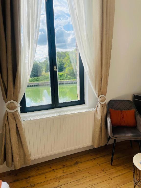Maison "Au Fil De L'Eau" Douai Kültér fotó